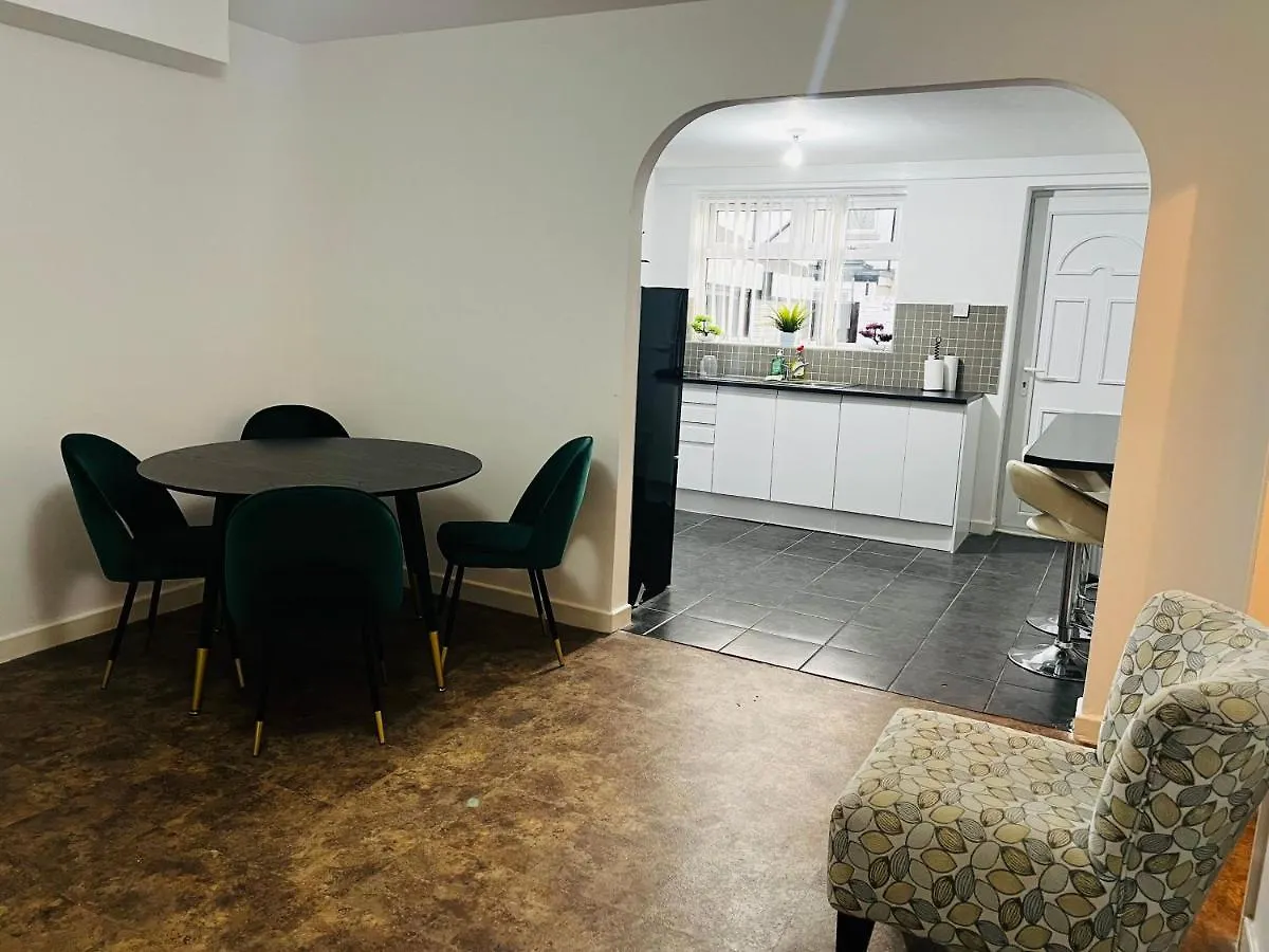 Liberty Inn Room With Sharing Toilet And Kitchen Liverpool 0*,